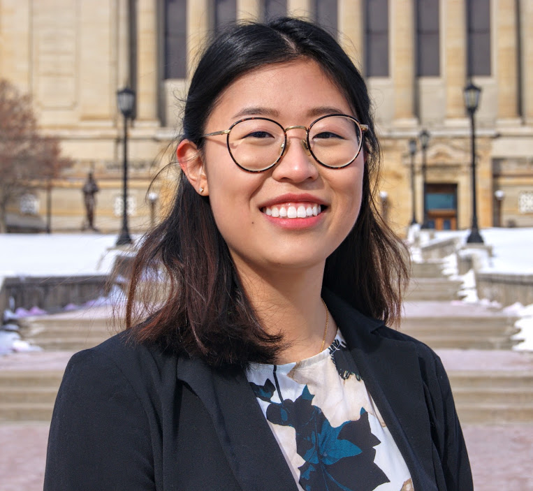 Rebecca Zhou Headshot